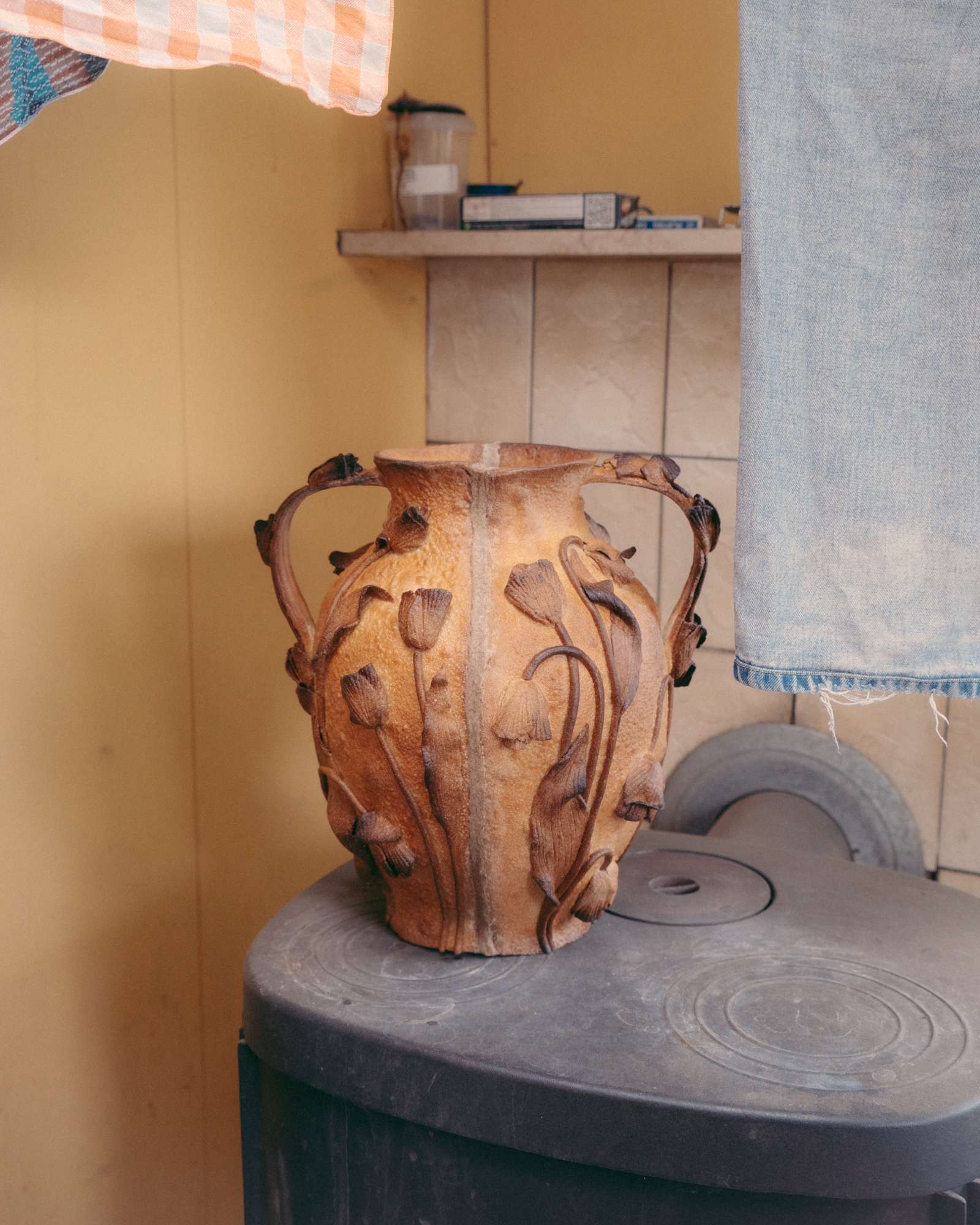 T65 flower vase